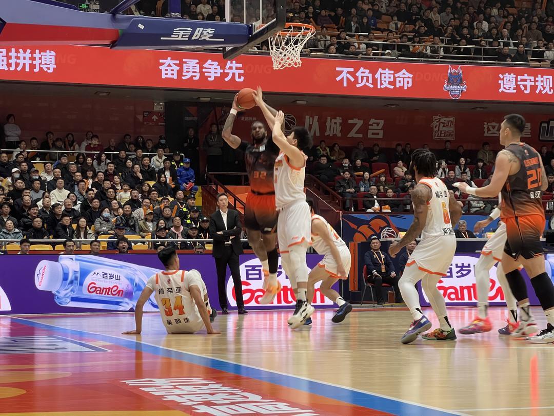 kaiyun登录-全场战报|山东男篮113：104复仇江苏，收获第二阶段开门红